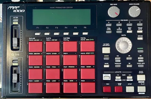 Akai MPC1000 Black (Pre-Owned)