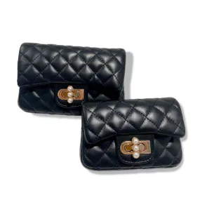 Black Pearl Closure Quilted Purse