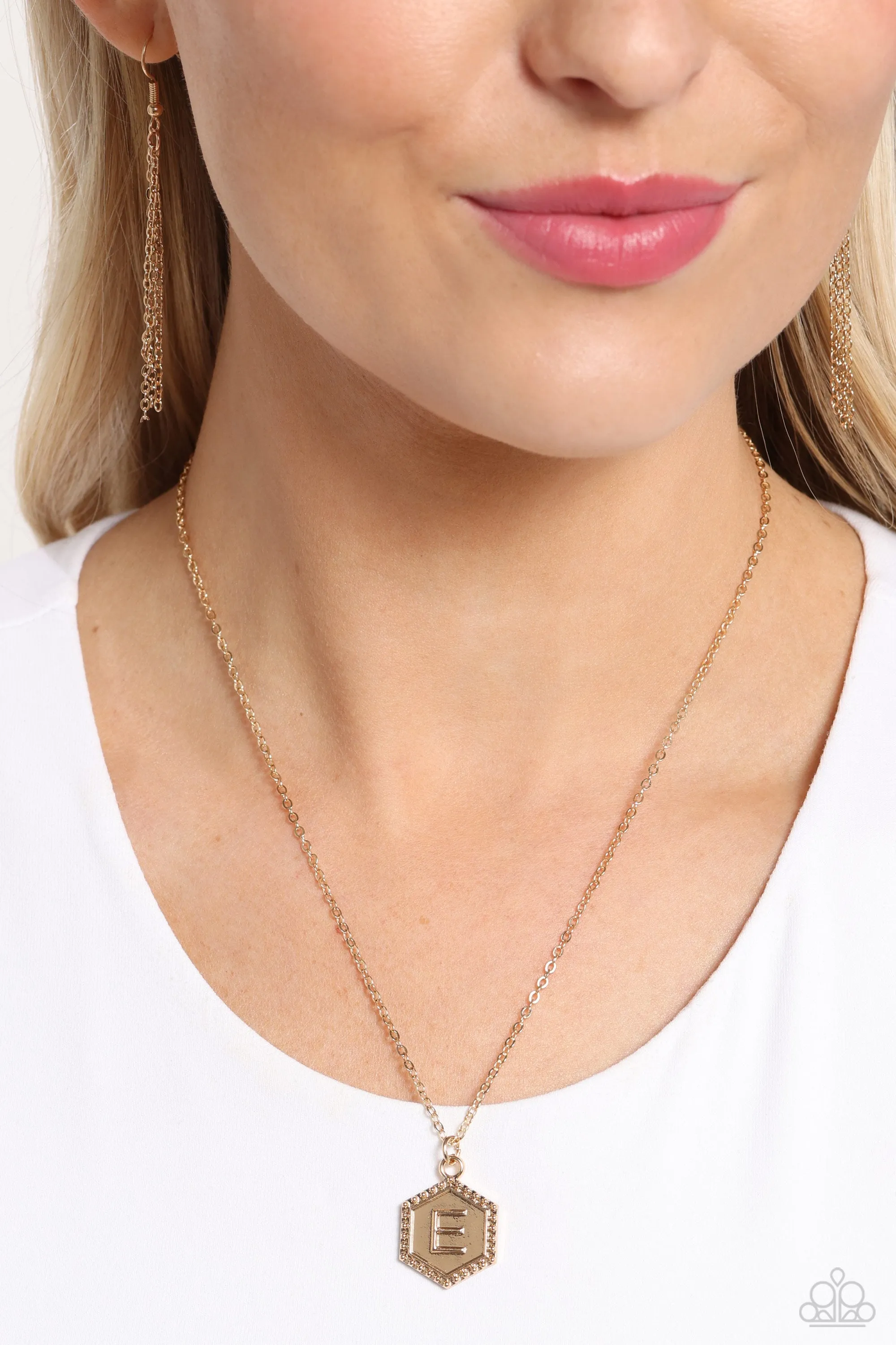 Emblematic Elegance - Gold - E Necklace