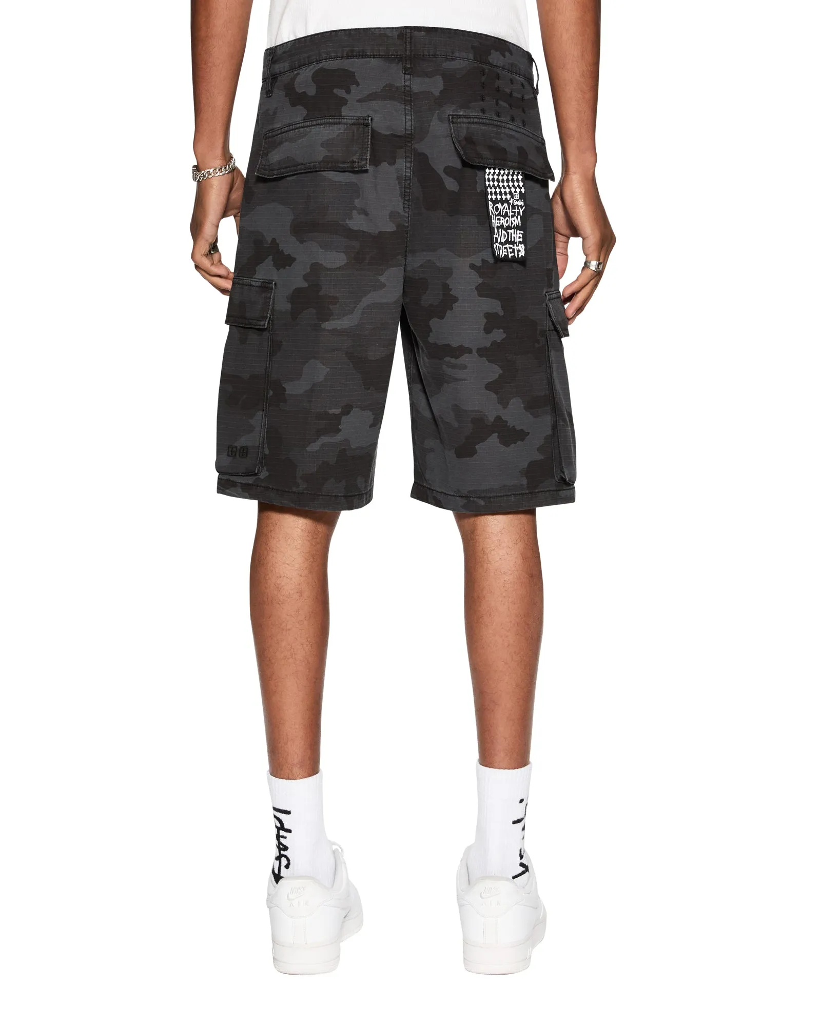 FUGITIVE CARGO SHORT BLACK CAMO