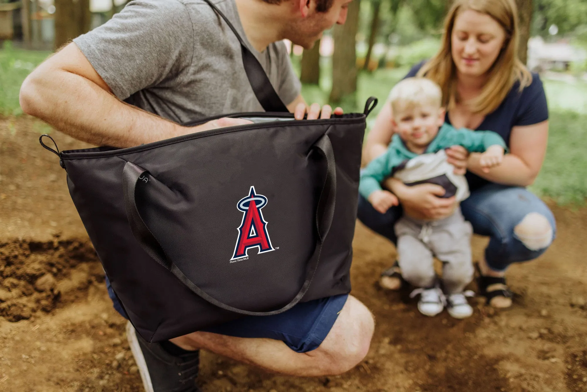 Los Angeles Angels - Tarana Cooler Tote Bag