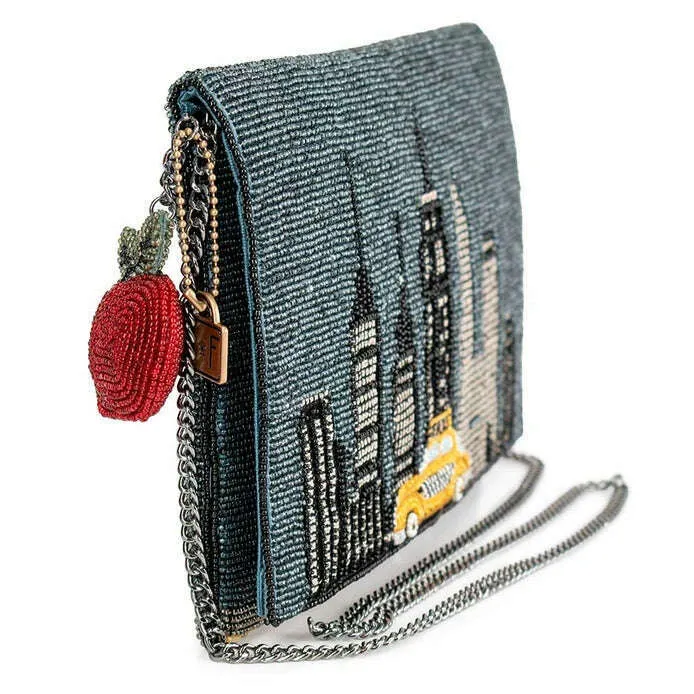 MARY FRANCES - Big Apple Clutch