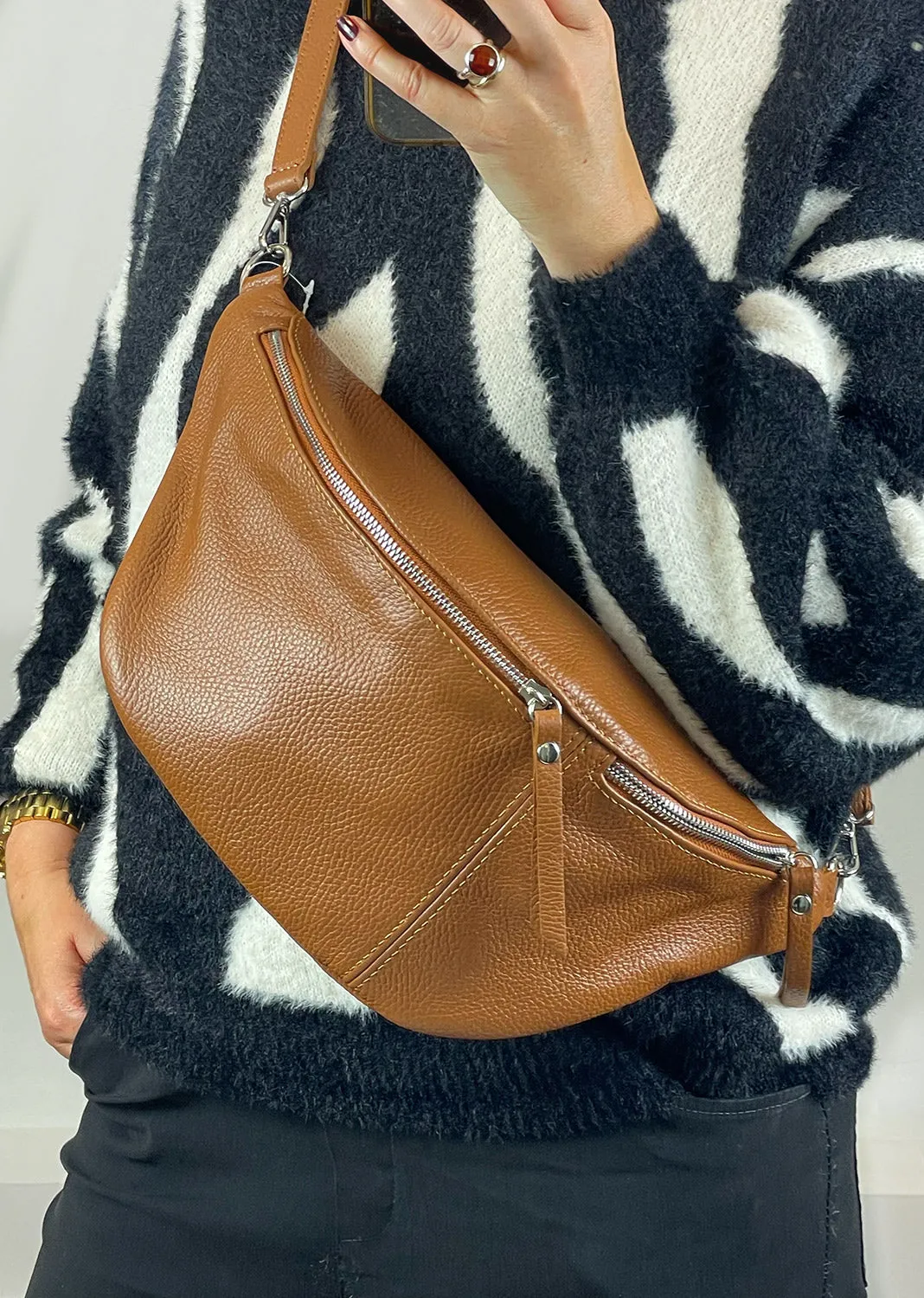 Ray Leather Sling Bag