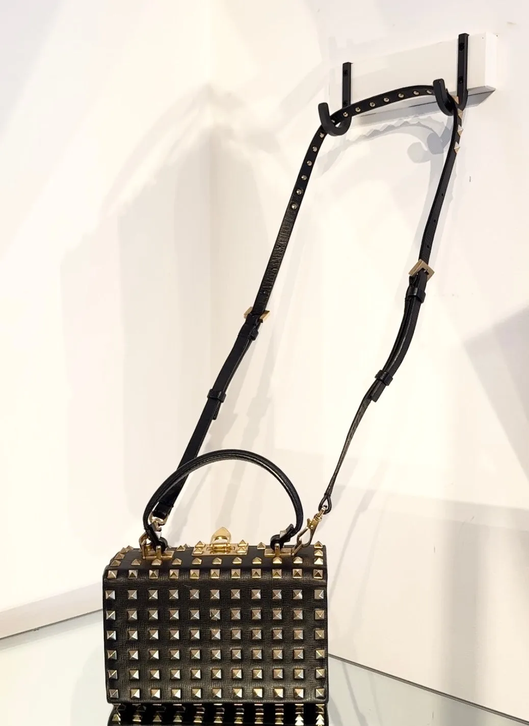 VALENTINO GARAVANI Rockstud Spike Leather Handle Shoulder Bag