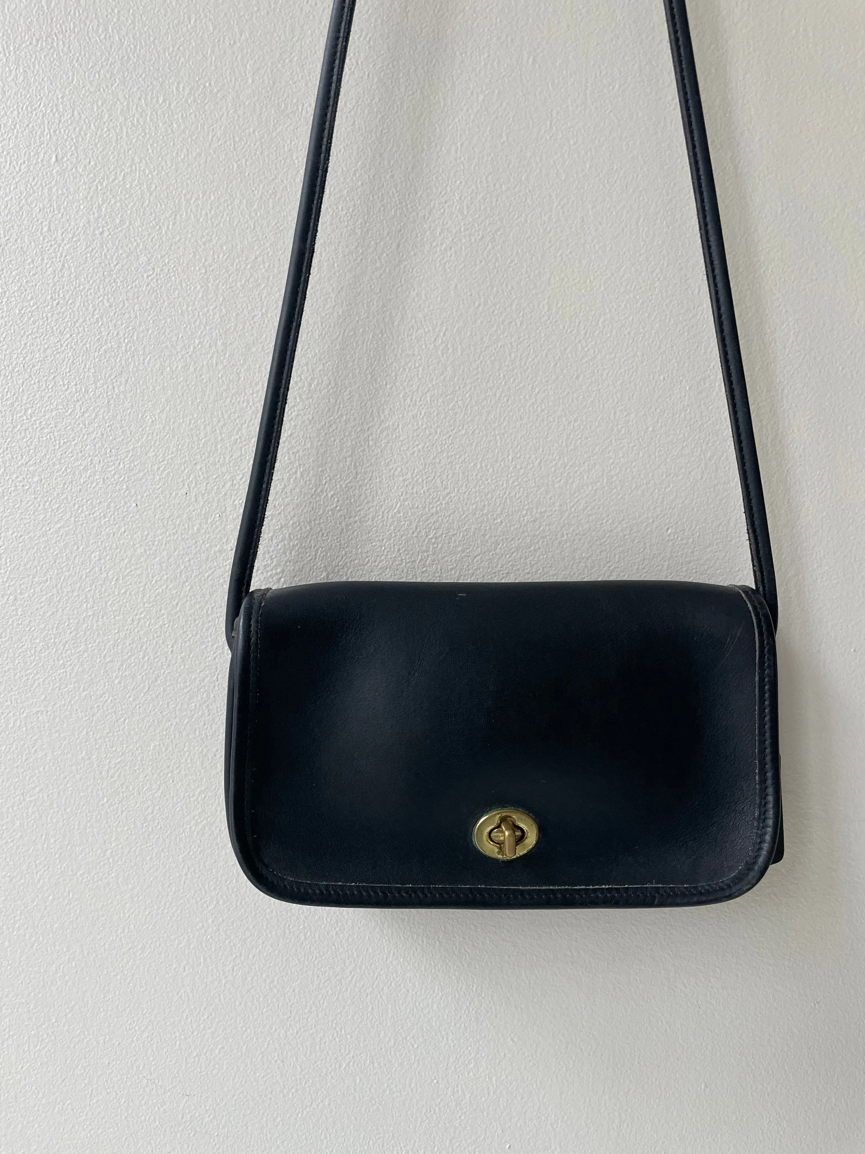 Vintage Coach Dinky Bag | 1980s